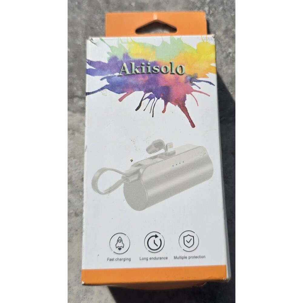 Akiisolo 5000mAh Power Bank (Lighting & UBS-C Charging) White - Picture 3 of 5